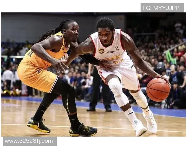 深圳足球队在钻石联赛积分榜上以85分稳居第一名展现强劲实力